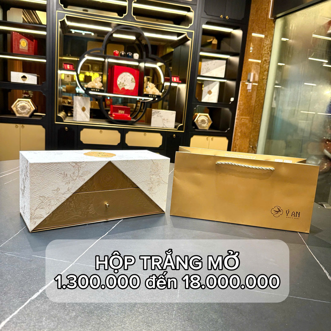 Set Quà Tặng Tết 2 Cánh Mở Hộp Trắng Sang Trọng